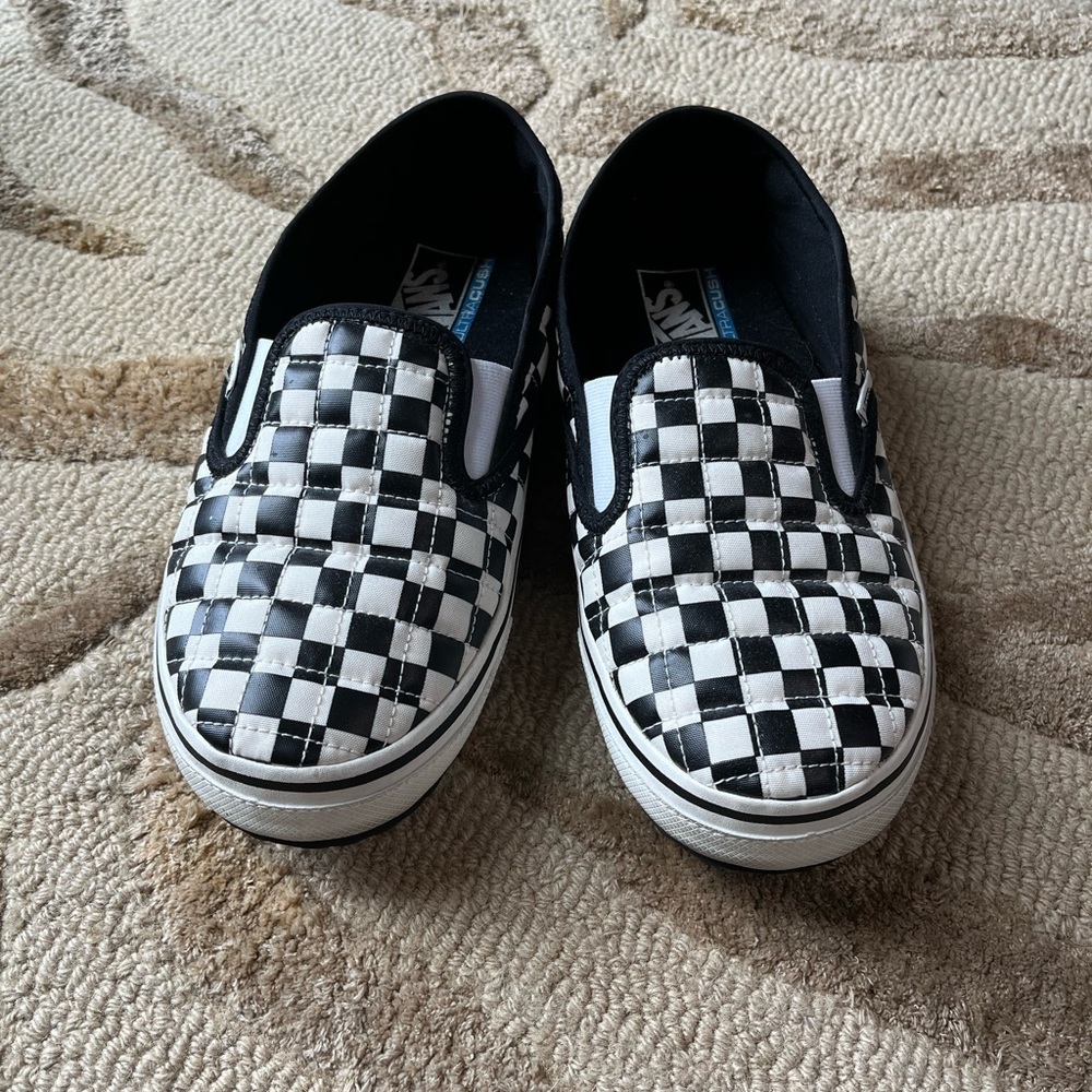 Vans Slip-Er slippers Mens size 10